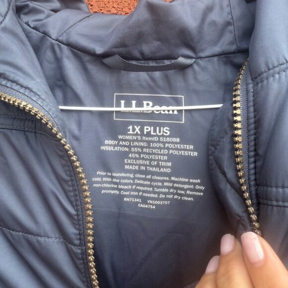 L.L. Bean PrimaLoft Quilted Hooded Jacket - Picture 2 of 4